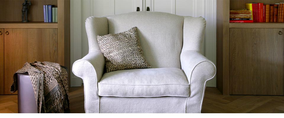 Anderhalf zits fauteuil van j.o.b. interieur.