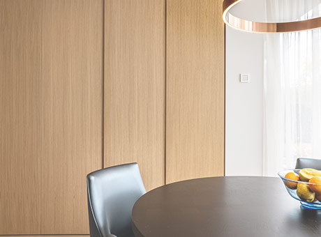 Van Rossum eetkamertafel