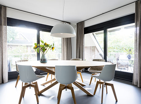 nieuw eetkamer.